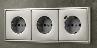 SCHUKO® Steckdosen mit USB bei META Meisterbetrieb für Elektro-Technische Anlagen in Frankfurt