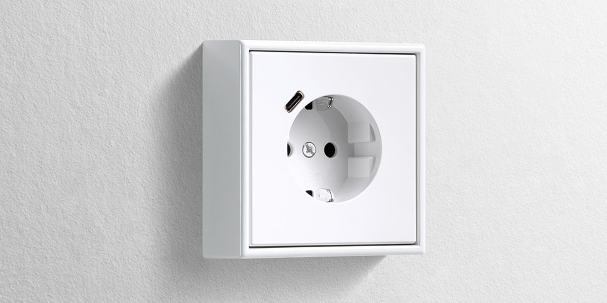 Erweiterter Anschlussraum für die Nachrüstung bei META Meisterbetrieb für Elektro-Technische Anlagen in Frankfurt
