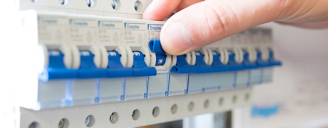 Schalt­schrank­bau bei META Meisterbetrieb für Elektro-Technische Anlagen in Frankfurt